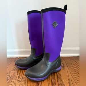 Muck Boot Tall Black & Purple Womens Boots waterproof equestrian farm size 6